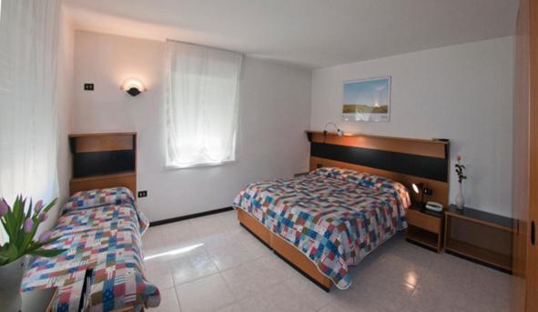 Albergo Alla Torre Caldonazzo Habitación foto
